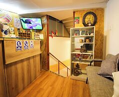 QORI SISA HOSTAL