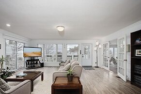 The Brentwood Waterfront Retreat