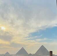 Bastet Pyramids View Inn
