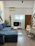 Lovely Blue Home City Center Studio