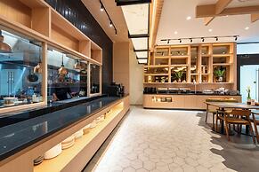 Salaya One Hotel & Service Apartment