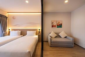 Salaya One Hotel & Service Apartment