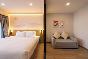 Salaya One Hotel & Service Apartment