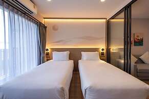 Salaya One Hotel & Service Apartment