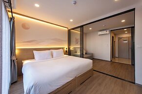 Salaya One Hotel & Service Apartment