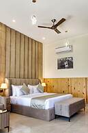 Corbett Elegant Retreat