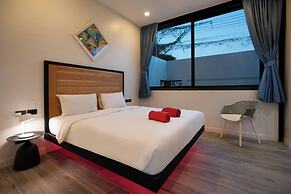 New 17m Eco Pool Villa Sunset Garden 12
