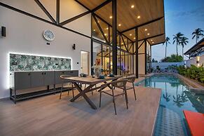 New 17m Eco Pool Villa Sunset Garden 12