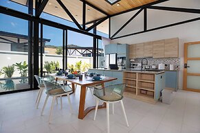 New 17m Eco Pool Villa Sunset Garden 12