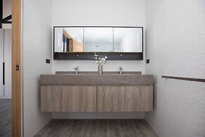 New 17m Eco Pool Villa Sunset Garden 12