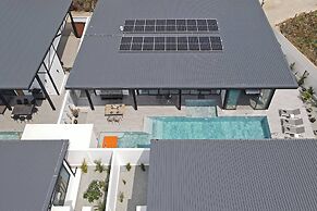 New 17m Eco Pool Villa Sunset Garden 12