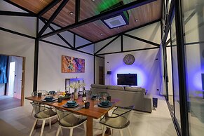 New 17m Eco Pool Villa Sunset Garden 12