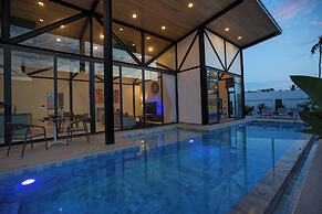 New 17m Eco Pool Villa Sunset Garden 12