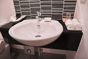 Icon Narindra Suites Hotel