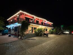 Hotel Hari Om Swimming Pool In Diu