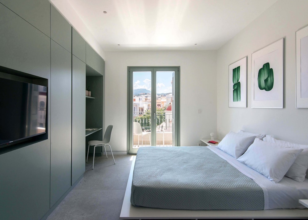 elegant stay centrally in Rethymno