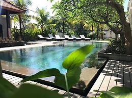 Akatara Hotel