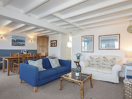 5 Sea View Street