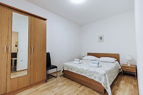 Apartments Lola