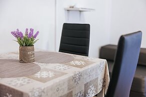 Apartments Lola