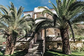 Apartments Lola