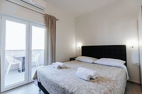 Apartments Lola