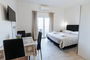 Apartments Lola