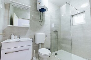 Apartments Lola