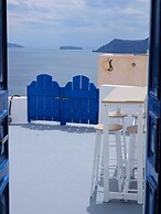 Phaos Oia Suites