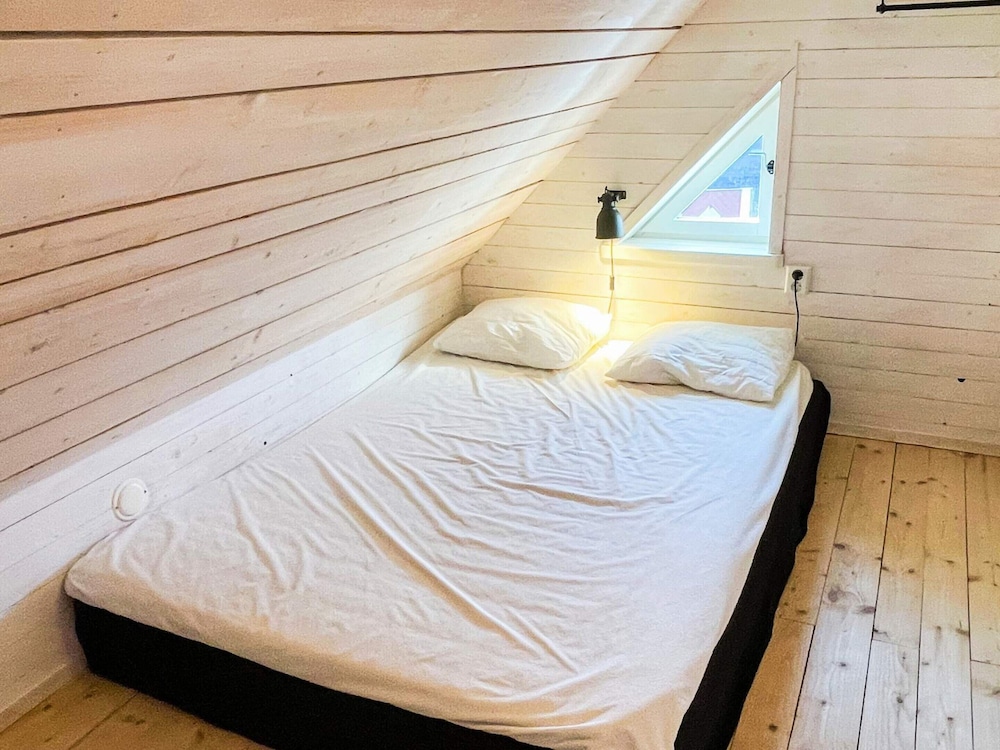4 Star Holiday Home in Drottningskar