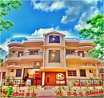 THE KASHI RESIDENCY