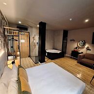 Saman Boutique Hotel