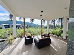Akoya Pearl Hotel
