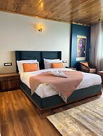 Echo Hotel and Spa