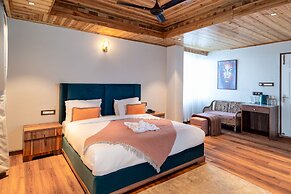 Echo Hotel and Spa