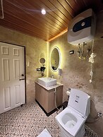 Echo Hotel and Spa