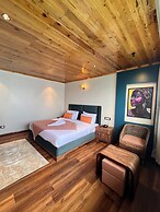 Echo Hotel and Spa