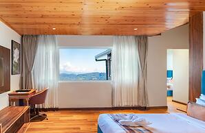 Echo Hotel and Spa