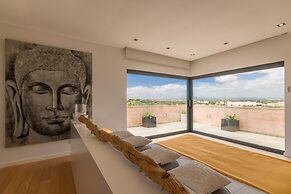 Sa Canoveta With Designer Kitchen
