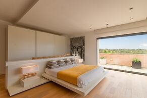 Sa Canoveta With Designer Kitchen