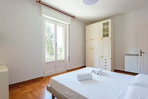 Chic flat with balcony