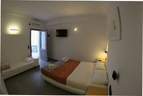 Aegean Studios Perissa