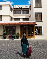Hotel Makroz Colonial