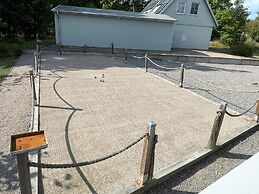 4 Star Holiday Home in Drottningskar