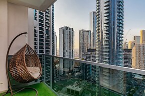 Luxury Burj Khalifa View 4BR