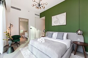 Luxury Burj Khalifa View 4BR