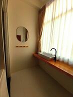 To The Moon Guesthouse