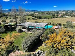 Apt 6 - Magical Grounds With Pool Jacuzzi Sleeps 4