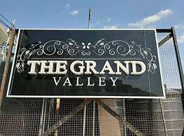 Hotel The Grand Valley Mussoorie