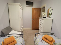 1 The Old Coach House